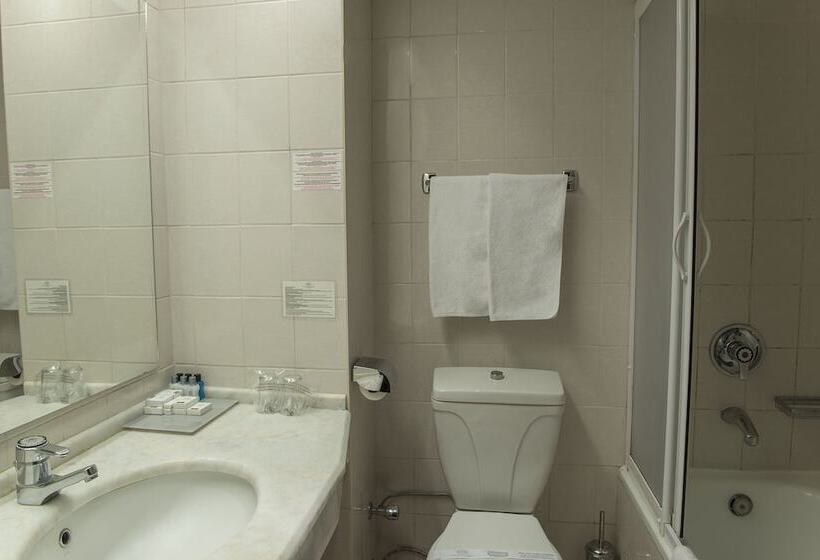 ホテル Le Monde Beach Resort & Spa