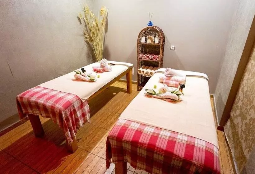 בית מלון כפרי Le Monde Beach Resort & Spa