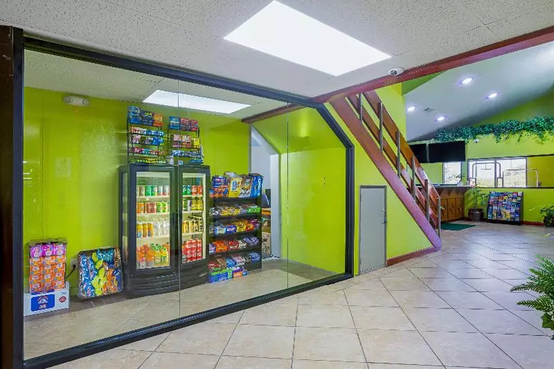 酒店 Quality Inn & Suites Near Six Flags East