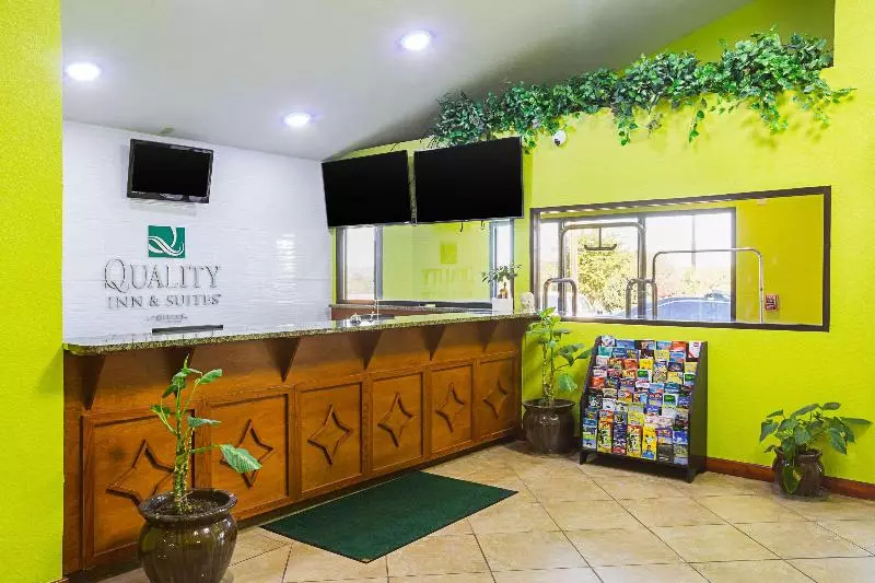 酒店 Quality Inn & Suites Near Six Flags East