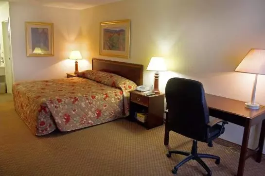 Отель Sawgrass Inn & Conference Center