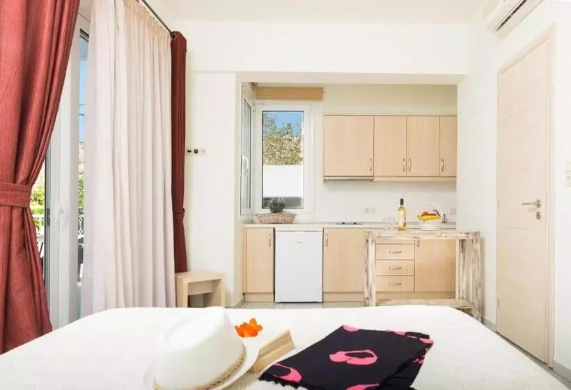 ホテル Sunshine Matala