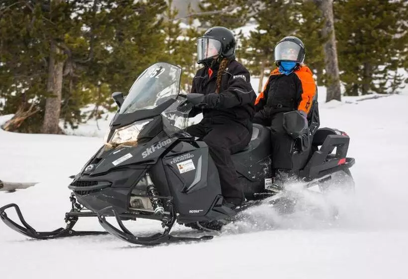 هتل Yellowstone Park