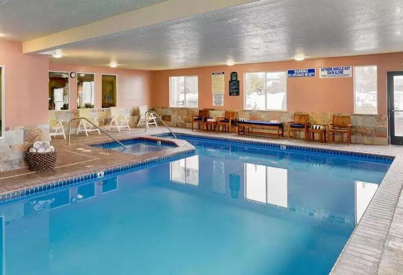 هتل Yellowstone Park