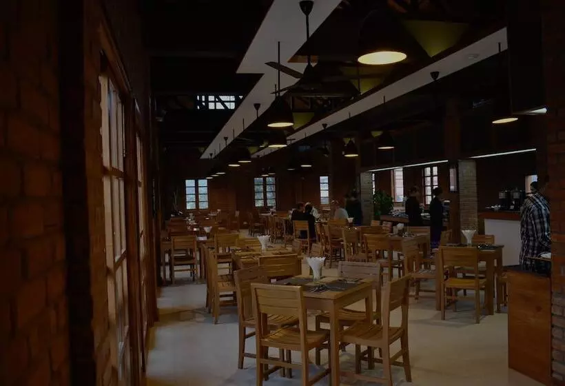 Paradise Hotel Nyaung Shwe