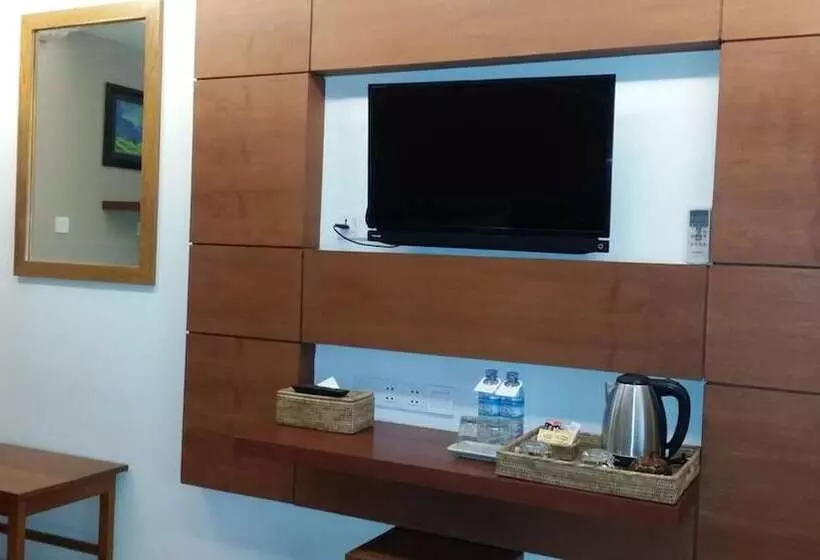 Paradise Hotel Nyaung Shwe