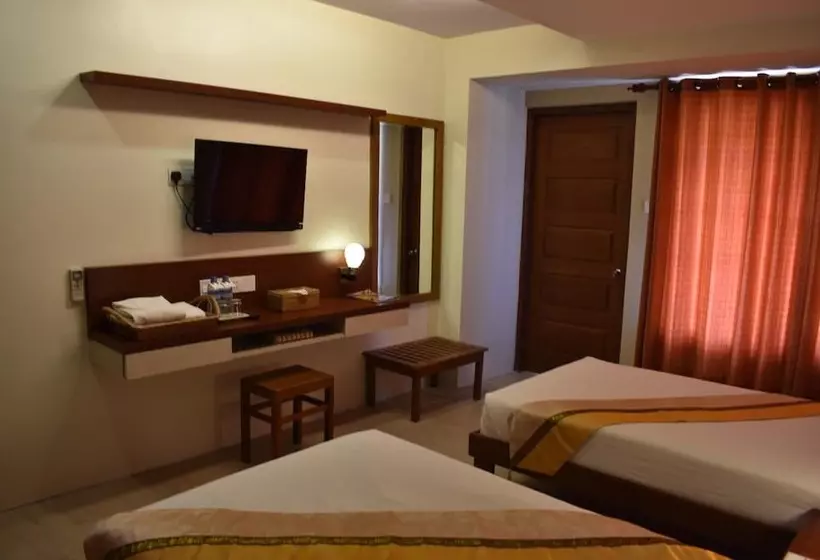 Paradise Hotel Nyaung Shwe