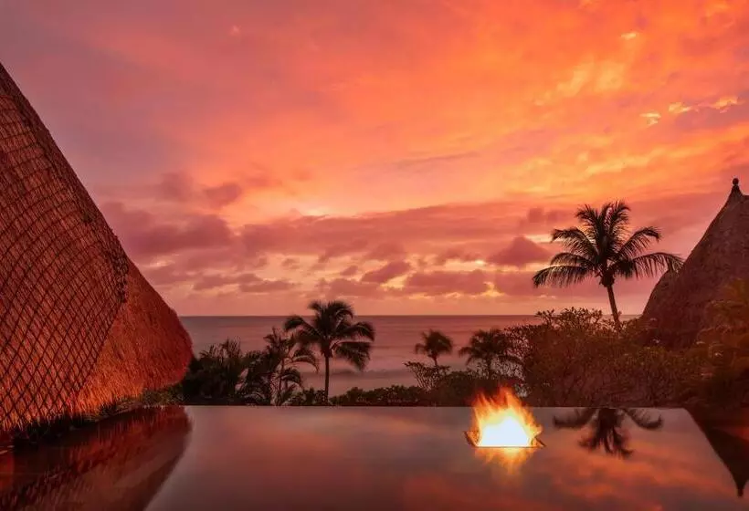 استراحتگاه Anantara Maia Seychelles Villas