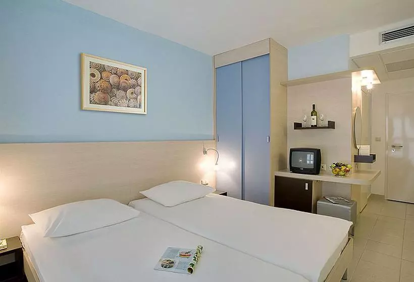 Отель Valamar Pinia