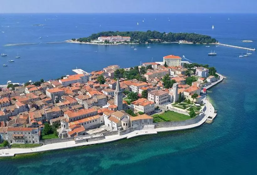 Отель Valamar Pinia