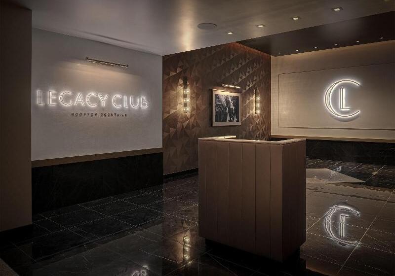 هتل Circa Resort & Casino Adults Only