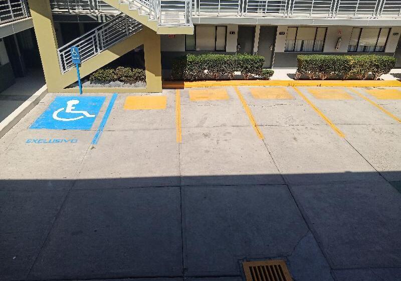 Baja Inn Hoteles La Mesa