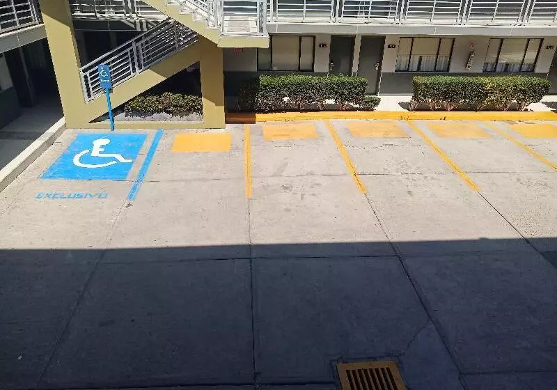 Baja Inn Hoteles La Mesa