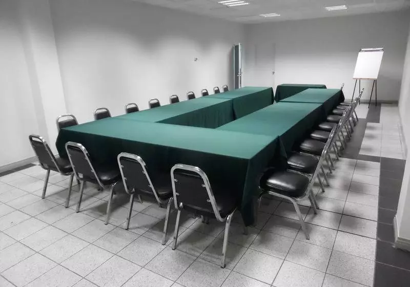 Baja Inn Hoteles La Mesa