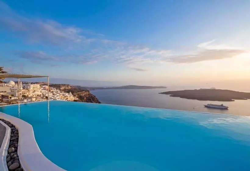 Cosmopolitan Suites - Small Luxury Hotels Of The World