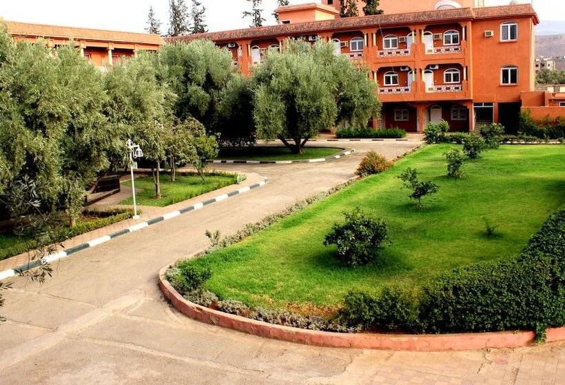 ホテル Al Bassatine