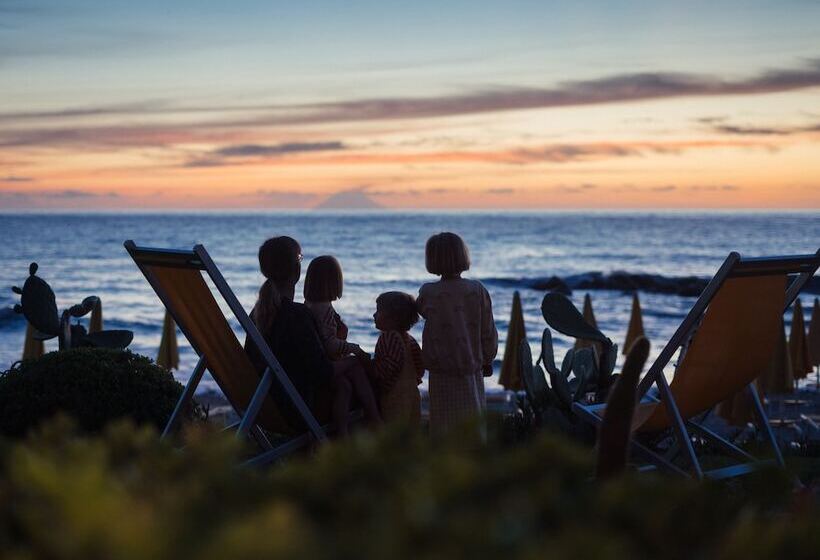 酒店 Baia Del Sole Resort