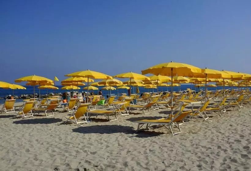 Отель Baia Del Sole Resort