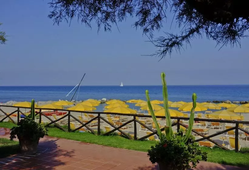 Отель Baia Del Sole Resort