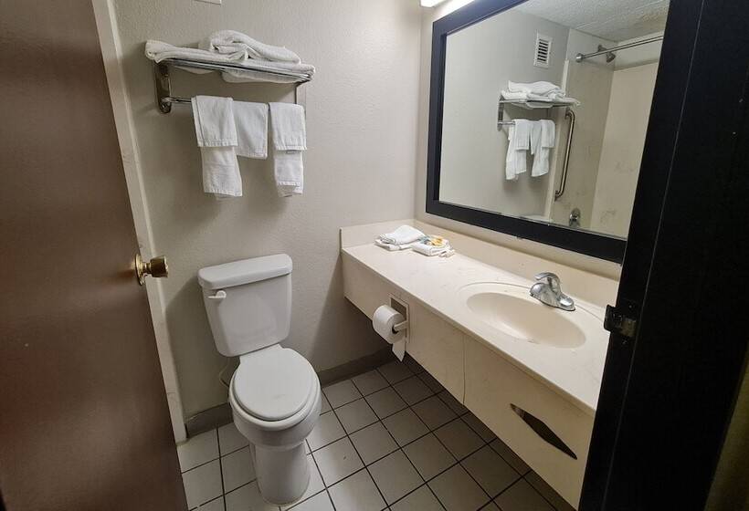 호텔 Bloomington Inn I 55 And I 74