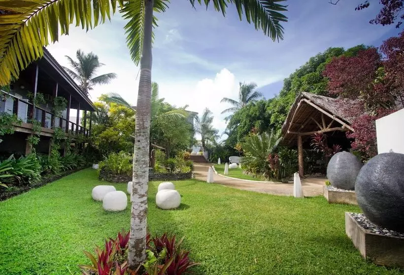 هتل Coconut Palms Resort