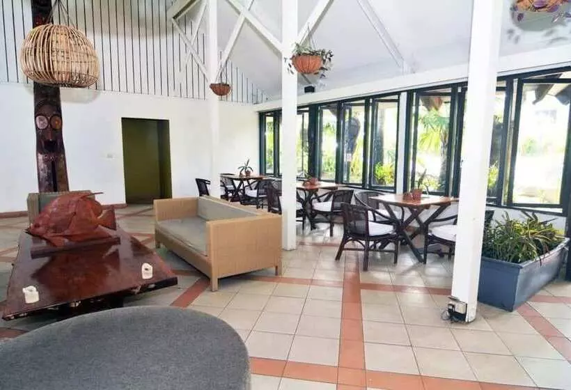 هتل Coconut Palms Resort