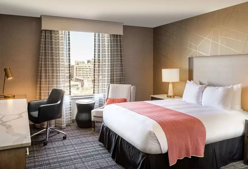 Отель Doubletree By Hilton Dallas Near The Galleria