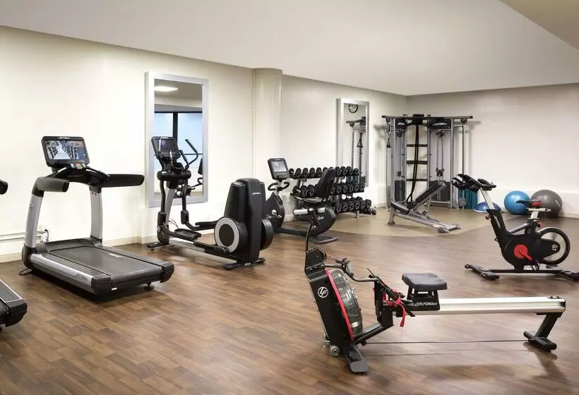 Отель Doubletree By Hilton Dallas Near The Galleria