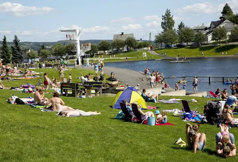 فندق Gjøvik Hovdetun Hostel