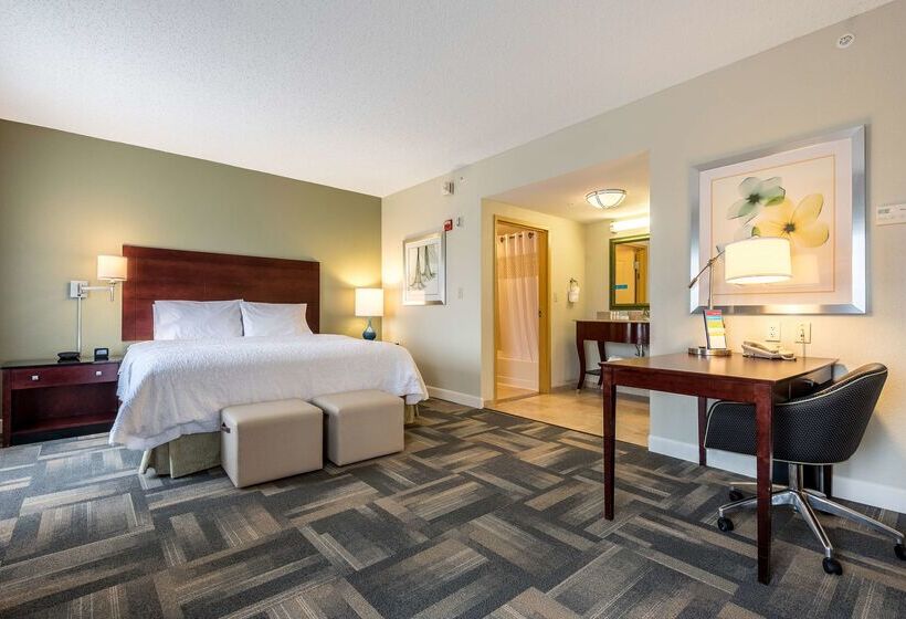 فندق Hampton Inn & Suites Orlando South Lake Buena Vista