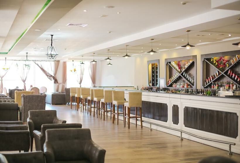 Otel Marabout Families And Couples Only