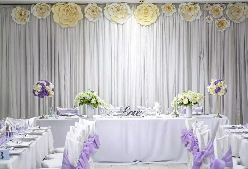 فندق Orbita Palace