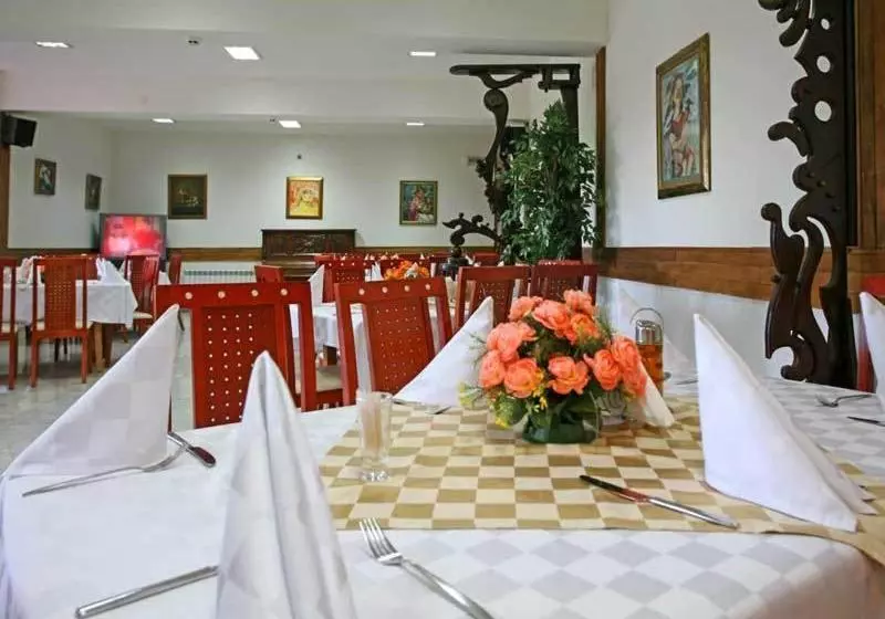 فندق Orbita Palace