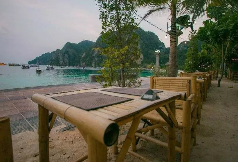 Отель Phi Phi Island Cabana