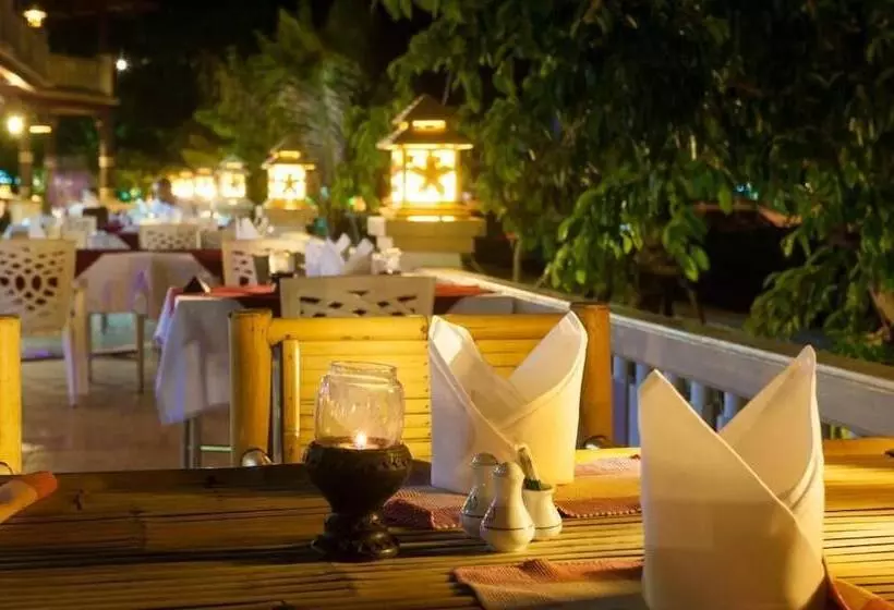 Отель Phi Phi Island Cabana