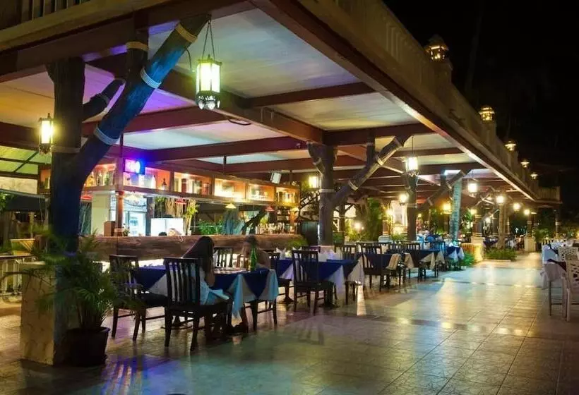 Отель Phi Phi Island Cabana