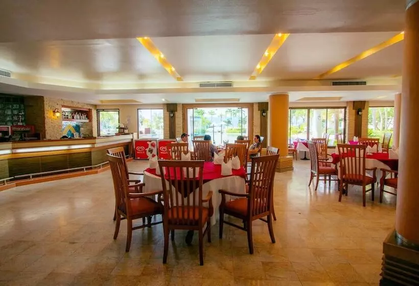 Отель Phi Phi Island Cabana