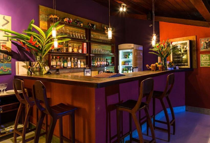 Hotel Pousada Coqueiros