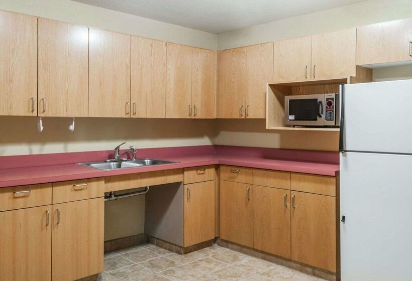 فندق Quality Inn & Suites Albuquerque West