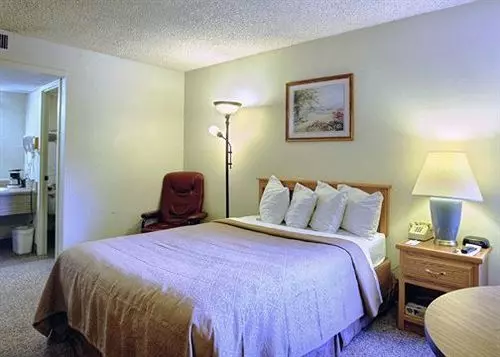 Отель Quality Inn