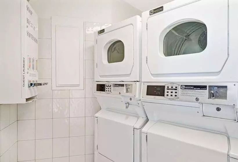 酒店 Travelodge By Wyndham Sacramento / Rancho Cordova