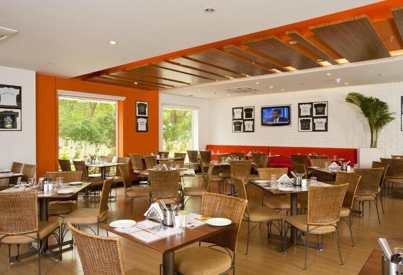 Lemon Tree Hotel, Udyog Vihar, Gurugram
