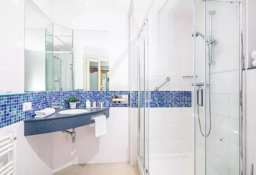 Отель Meditur Udine Nord