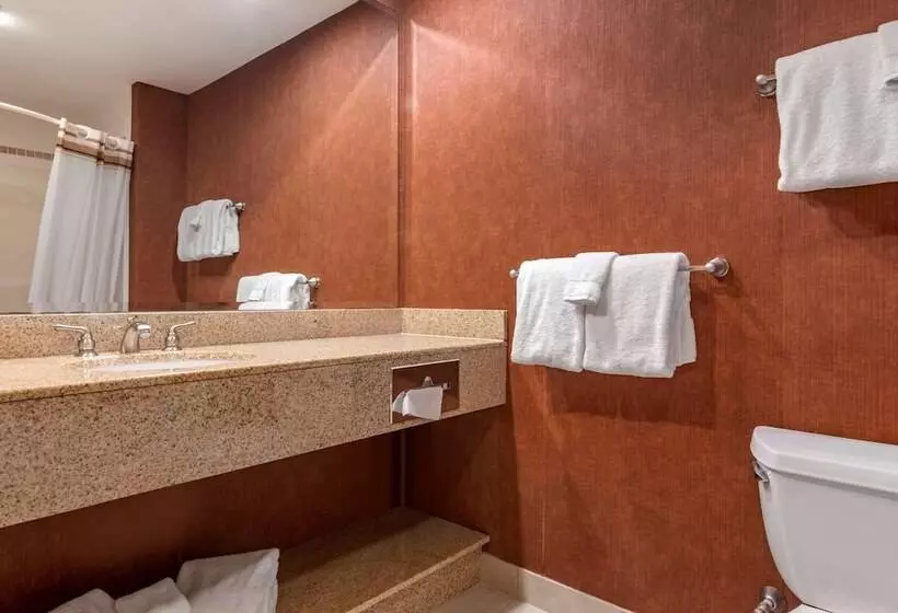 Mountain Edge Suites At Sunapee, Ascend Hotel Collection