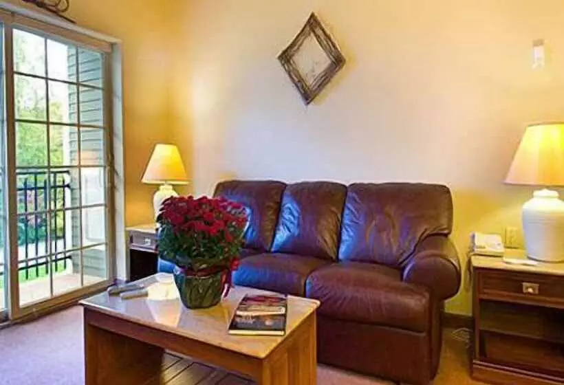 Mountain Edge Suites At Sunapee, Ascend Hotel Collection