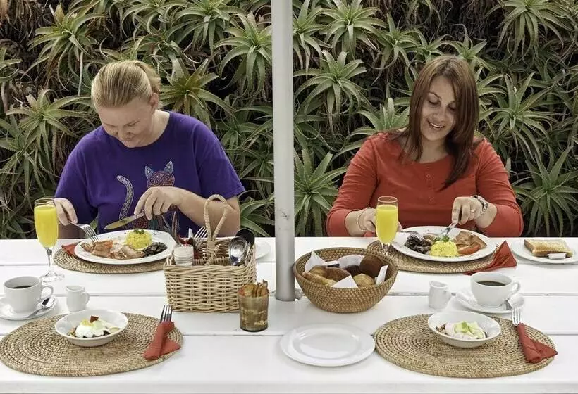 Hotelli De Hoop Campsite Rondawels