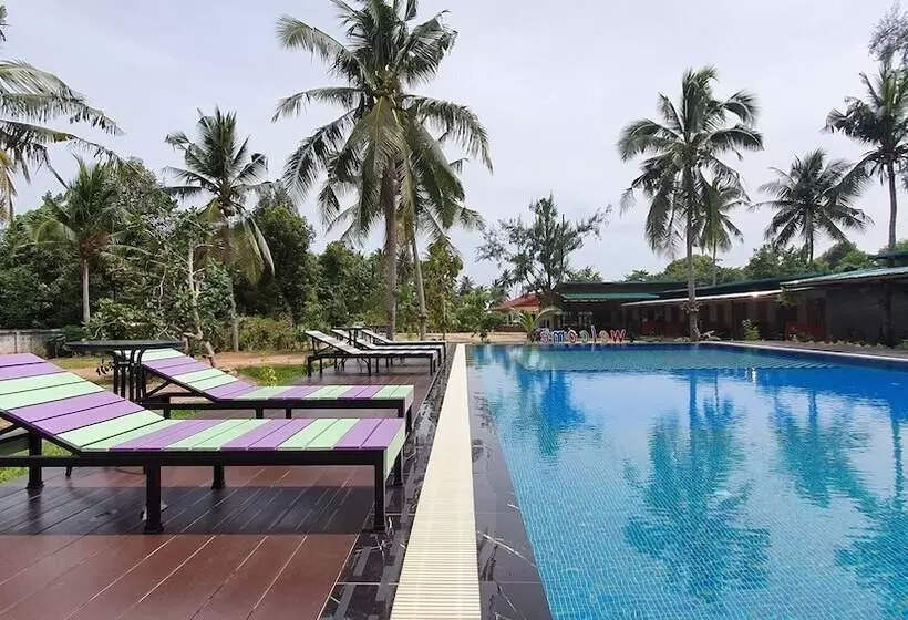 ホテル Moonshine Resort Chumphon