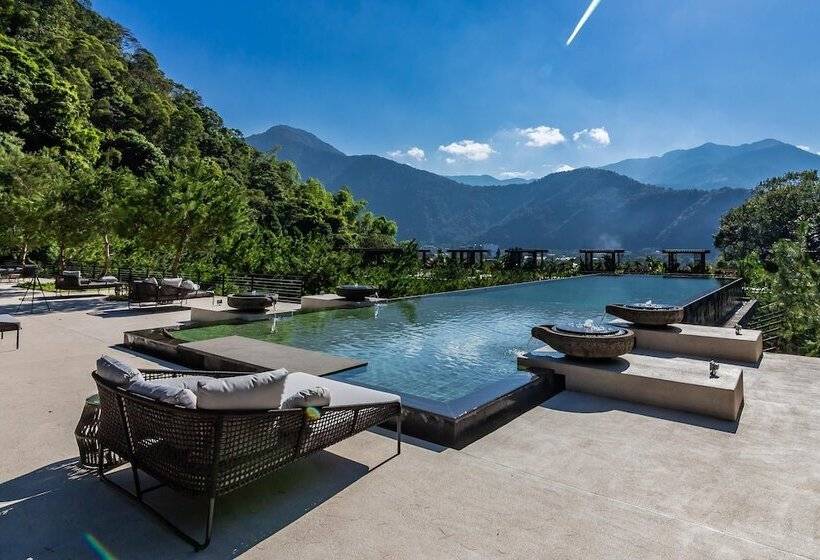 هتل The Bal E Villas