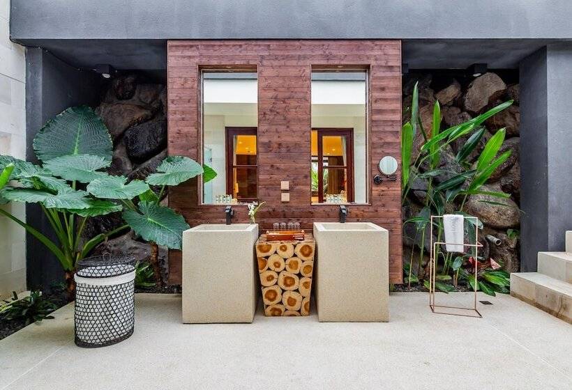 هتل The Bal E Villas