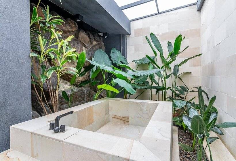 هتل The Bal E Villas